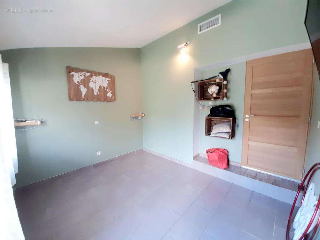 Maison à JONQUIERES