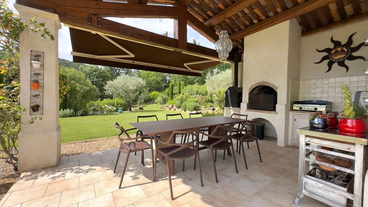 Maison à VAISON-LA-ROMAINE