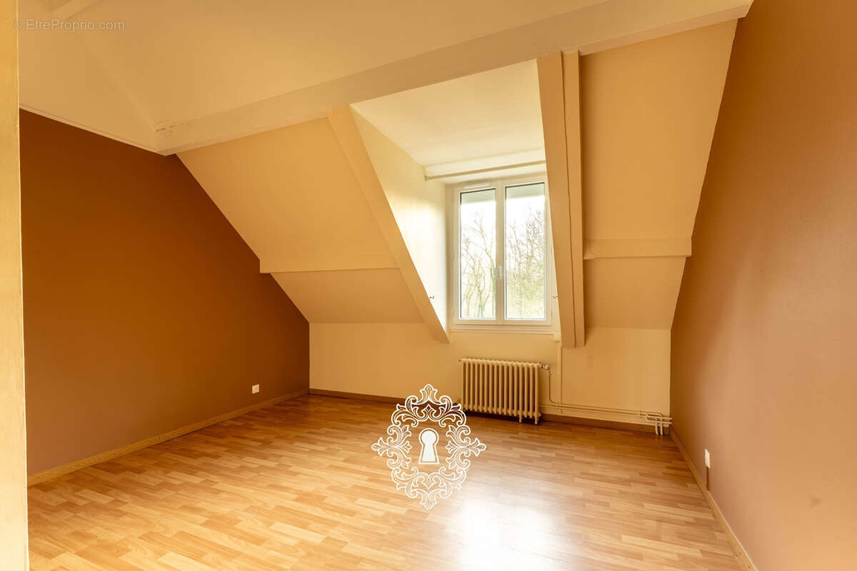 Maison à BRAY-SUR-SEINE