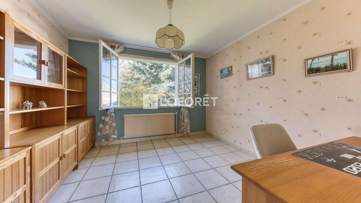 Maison à ROISSY-EN-BRIE