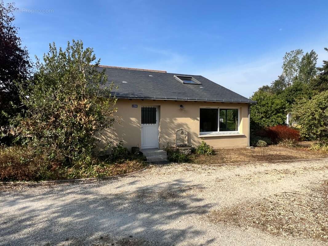 Maison de caractère rénovée – 182 m² – Studio indépendant 31m² – Garage de 117 m² – Terrain clos de 2 235 m² - photo 9