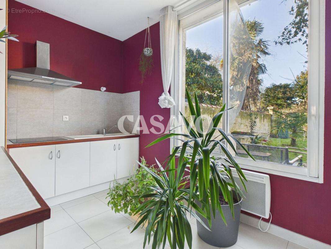 Appartement à BORDEAUX