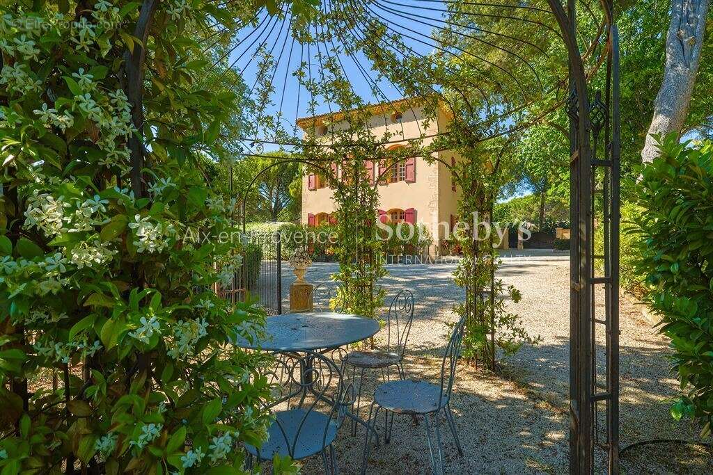 Appartement à AIX-EN-PROVENCE