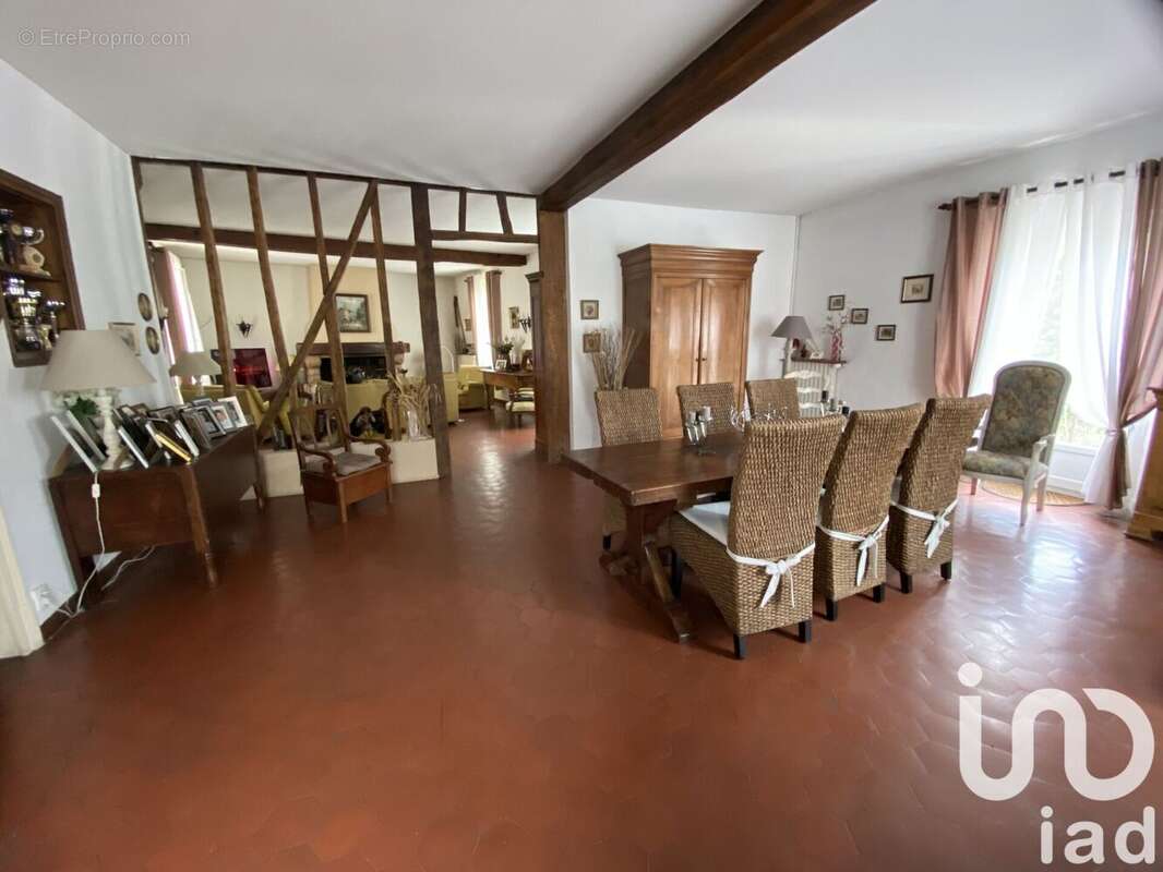 Photo 2 - Maison à THIVARS