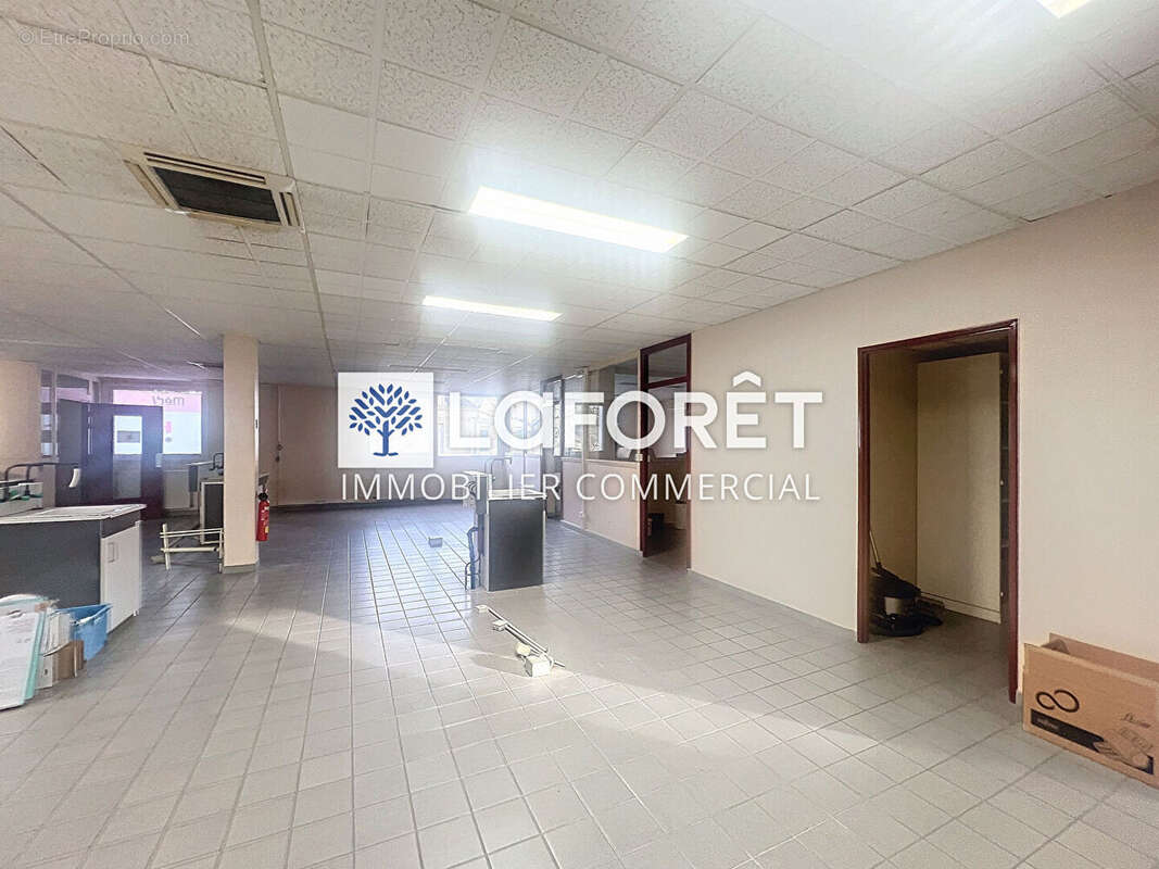 Commerce à PARTHENAY