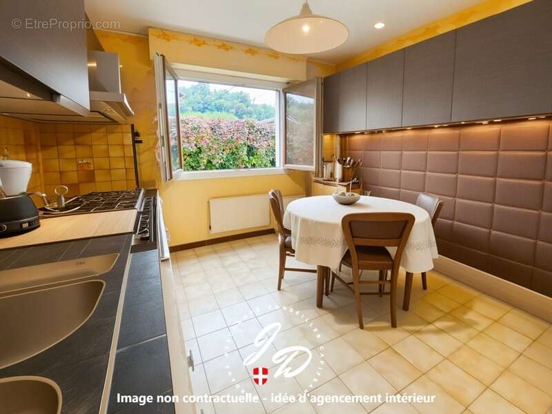 Appartement à AIX-LES-BAINS