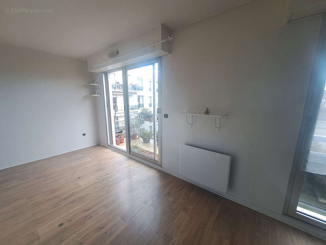 Appartement à MONTROUGE