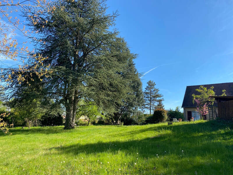 Maison à DRACY-LE-FORT