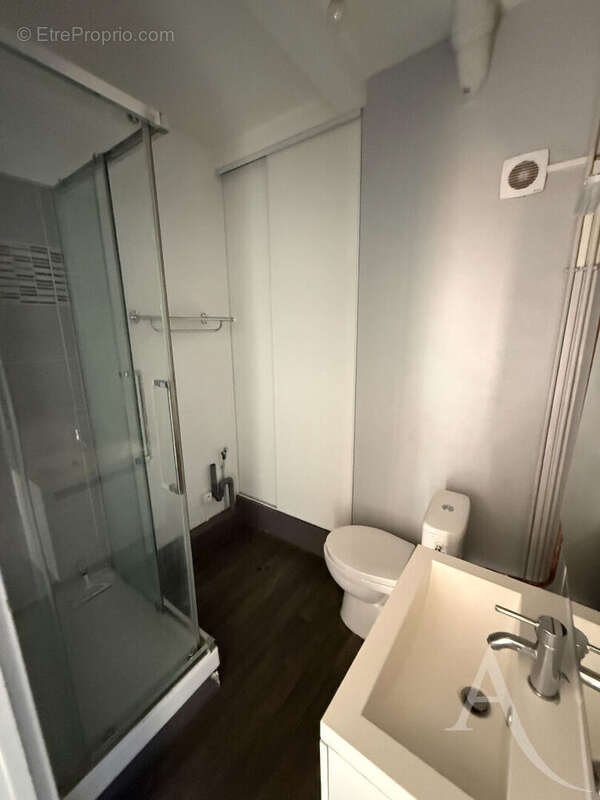 Beau T2 de 45 m2 en hyper-centre de CHATEAUROUX - photo 8