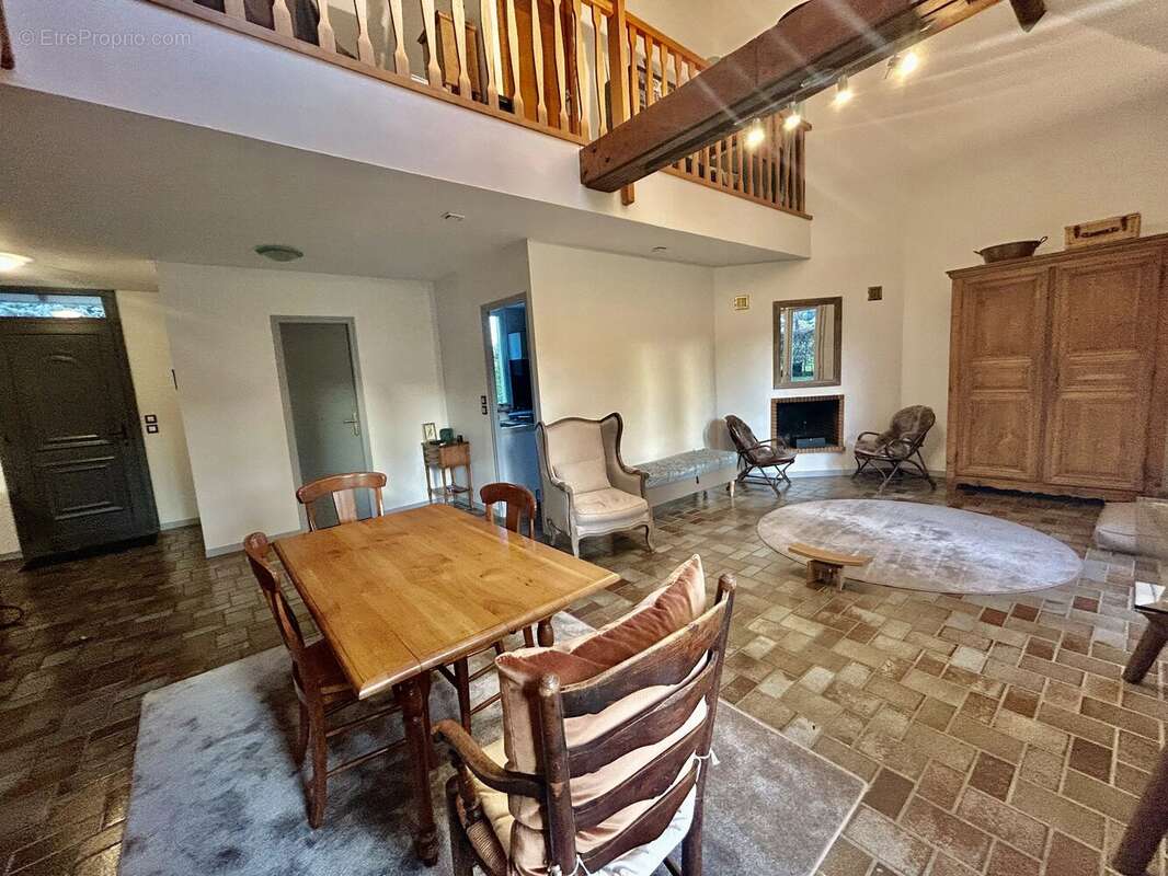 Maison à CAGNY