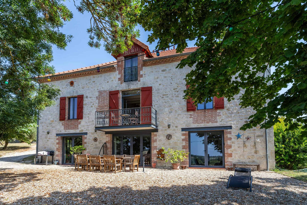 Maison à LAUZERTE