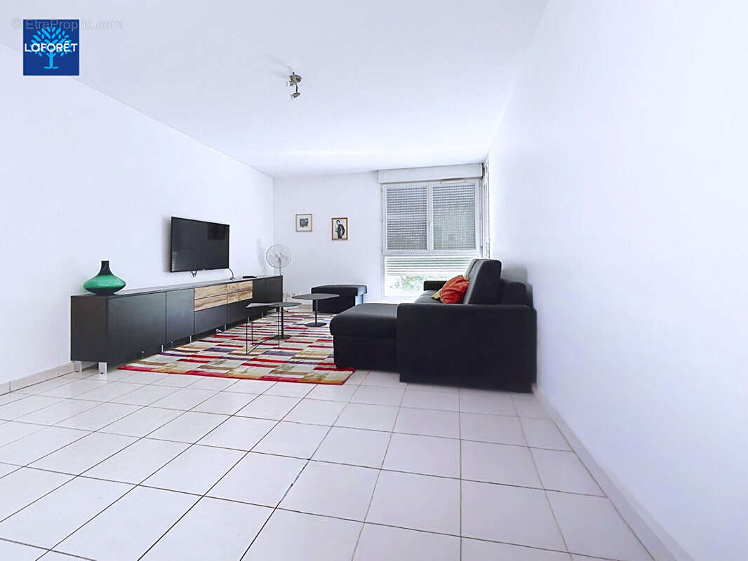 À Montévrain : agréable appartement T2 au 3ème étage, orienté Sus-Est sans vis-à-vis - photo 2
