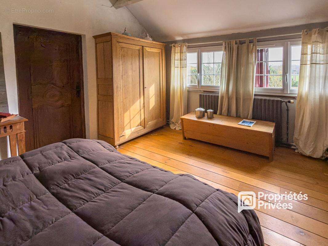 Mesnils-sur-iton longère de 160 m², piscine, dépendances, cadre bucolique - 299 900  hai - photo 12