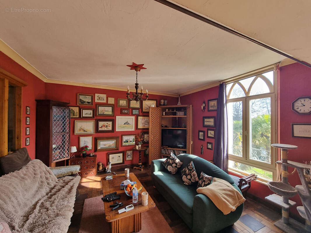 Maison à SAINT-HILAIRE-DU-HARCOUET