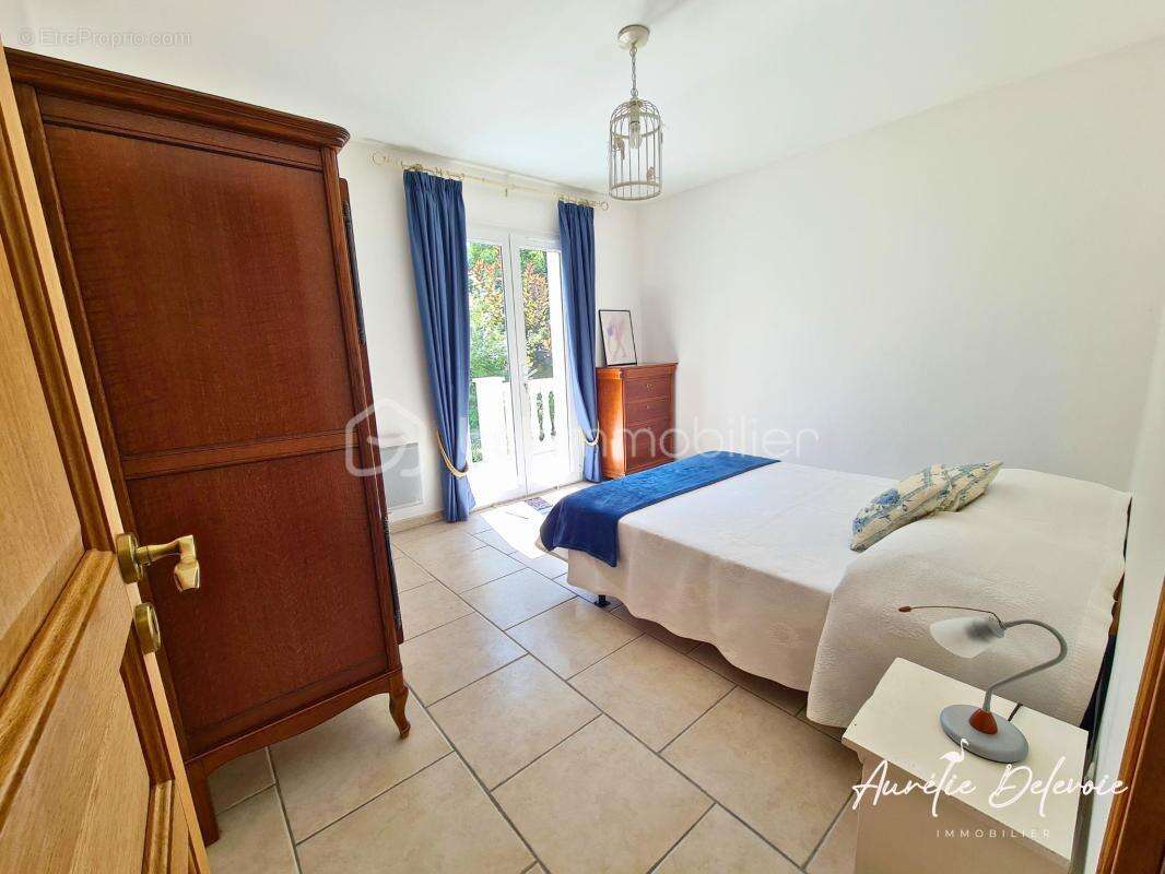 Maison de plain-pied de 135 m² avec 4 chambres, garage double et terrain de 1 580 m² à Nages, à proximité du lac du Laouzas - photo 6