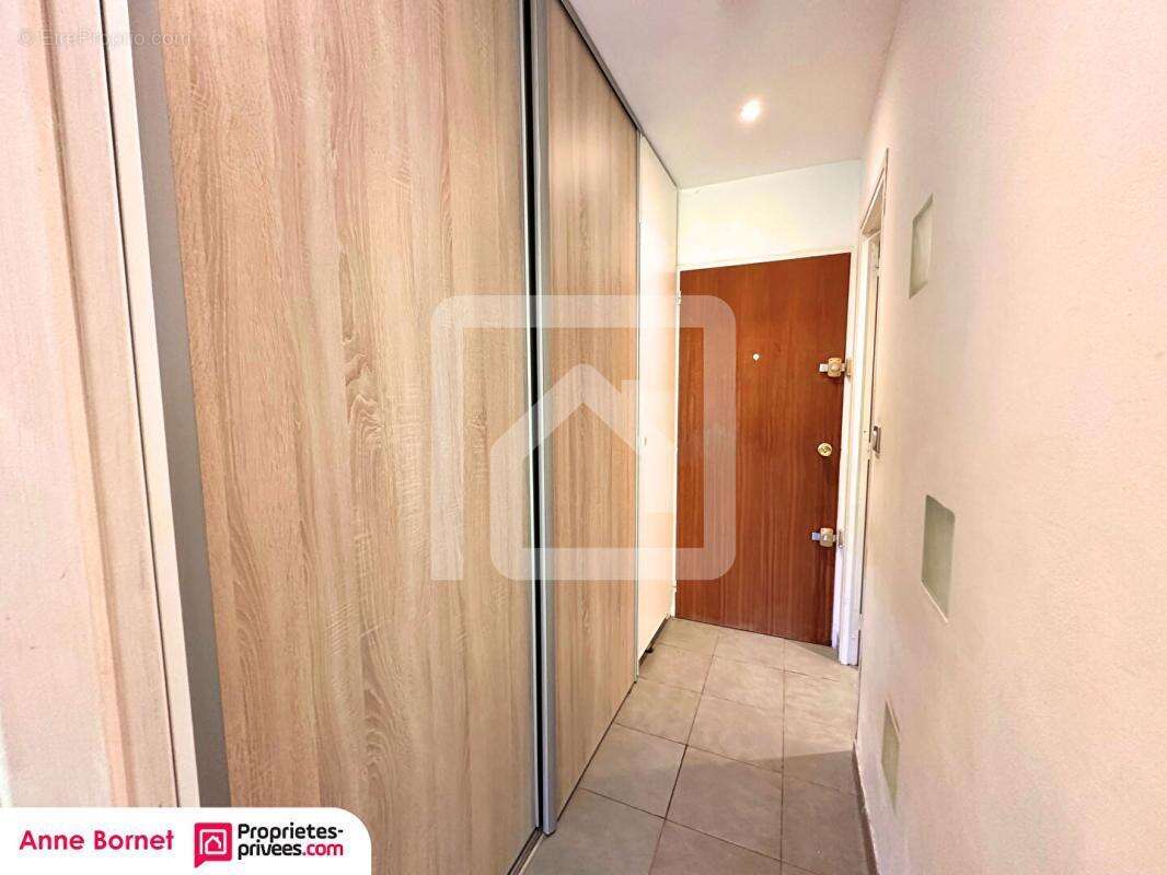 Appartement à PEYMEINADE