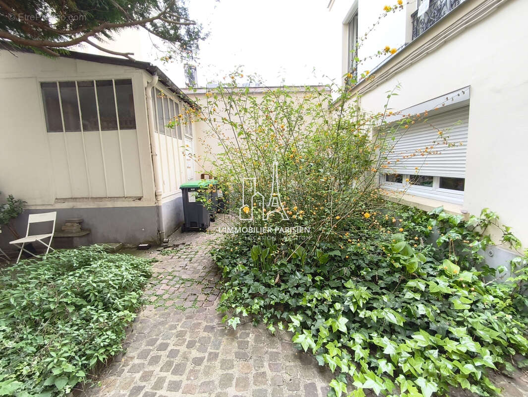 Appartement à PARIS-15E