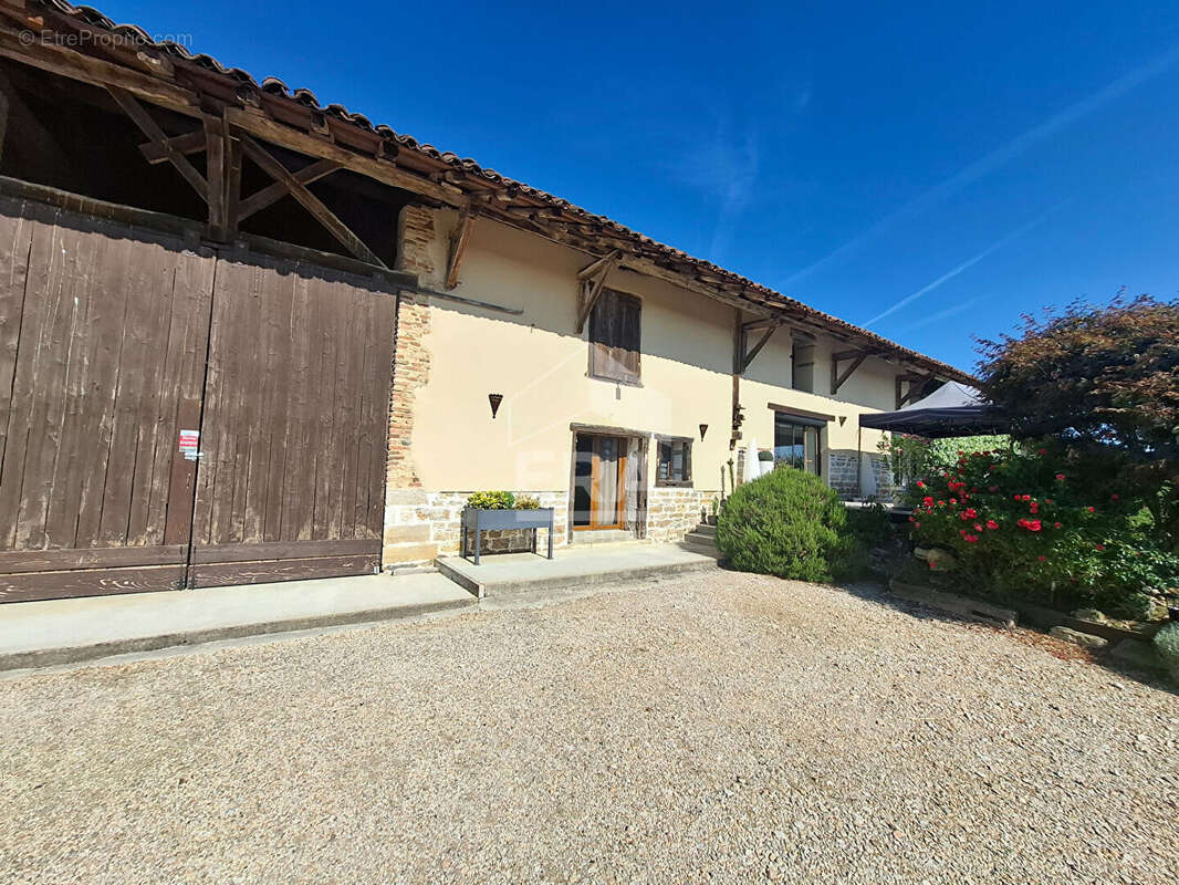 Maison 353m² à montrevel-en-bresse - photo 15