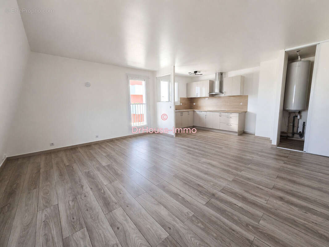 Appartement à SARTROUVILLE