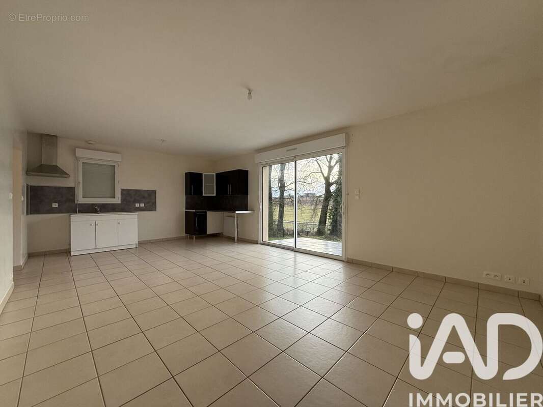 Photo 2 - Maison à VERNOU-SUR-BRENNE