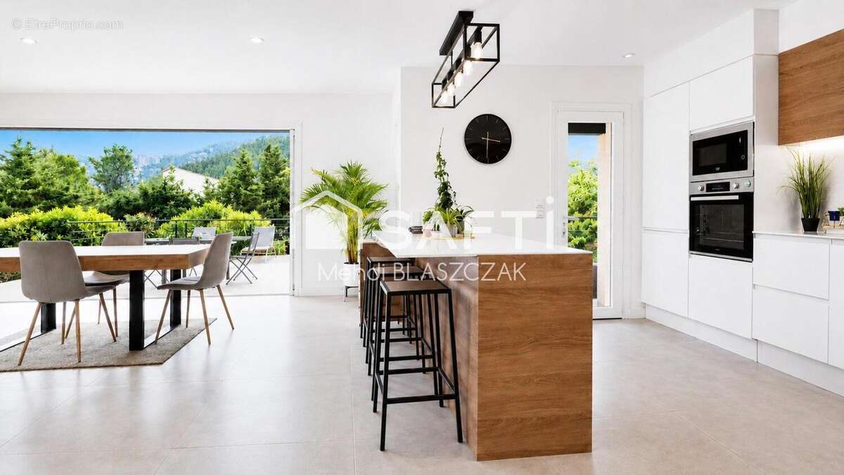 Photo 3 - Maison à MANDELIEU-LA-NAPOULE