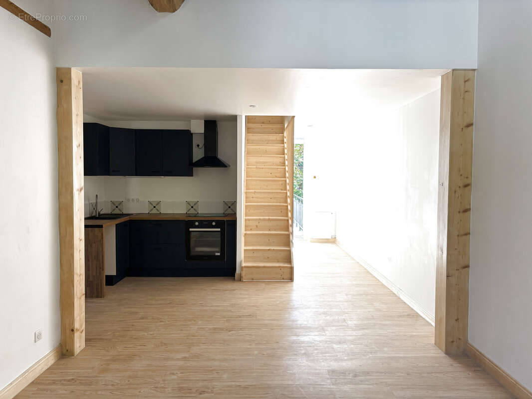 Appartement à BARBEZIEUX-SAINT-HILAIRE