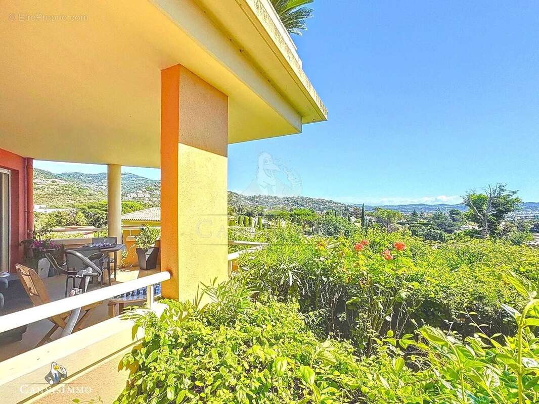 Appartement à MANDELIEU-LA-NAPOULE