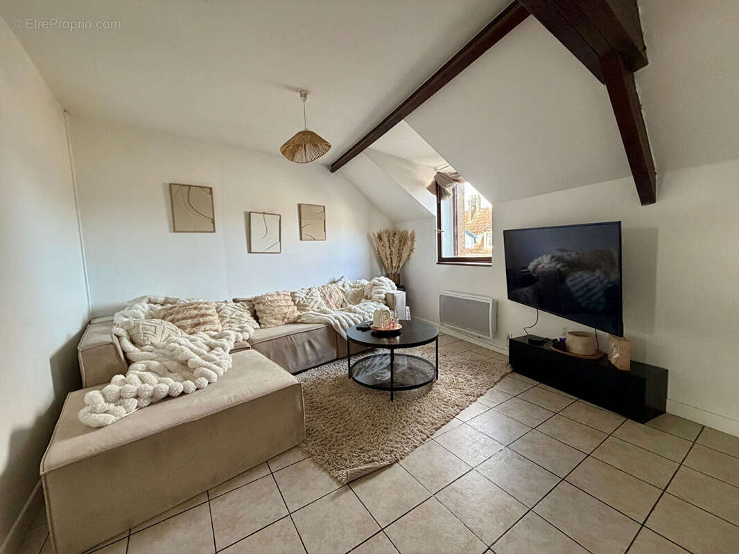 Appartement à LE PERRAY-EN-YVELINES