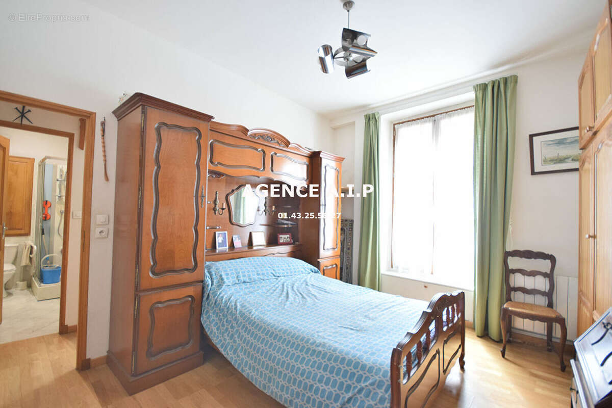 Appartement à PARIS-10E