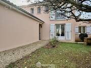 Maison mitoyenne sur 2 niveaux de 1998, 102 m2 habitables. - Maison à BUXEROLLES