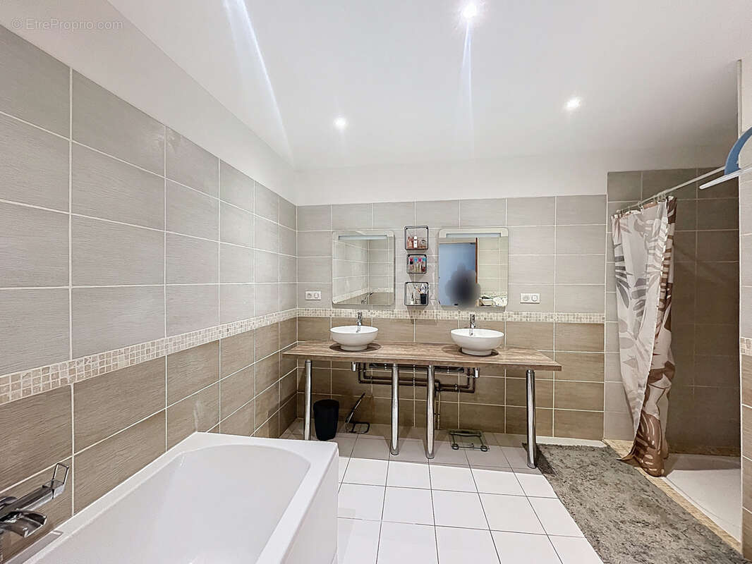 Maison à NANT-LE-GRAND