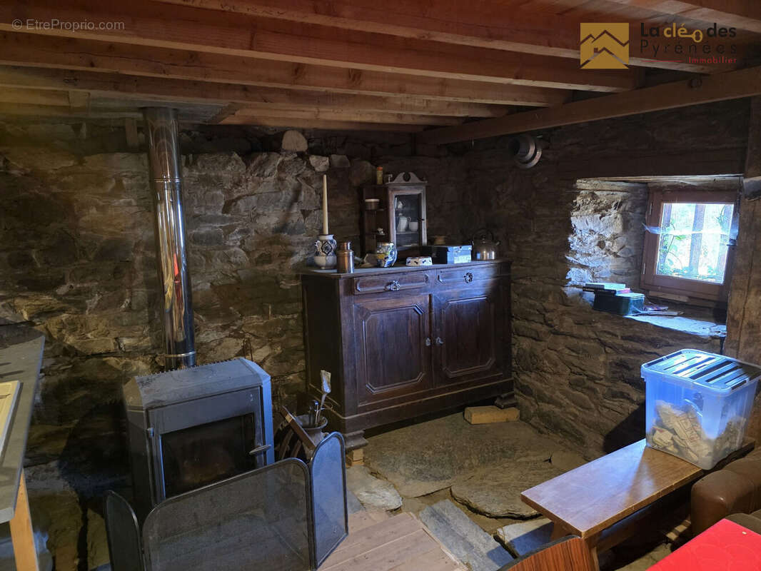 Maison à LUZ-SAINT-SAUVEUR