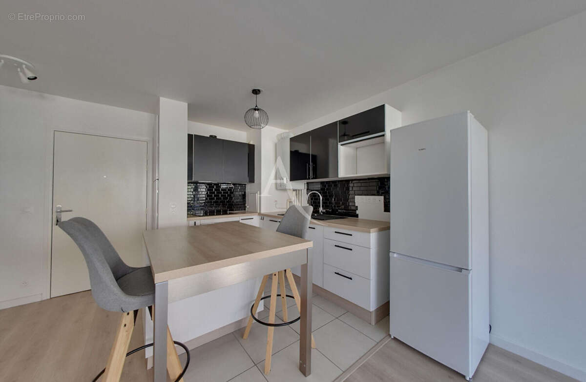 Appartement Villeneuve Saint Denis 3 pièces 56.6 m² - photo 6
