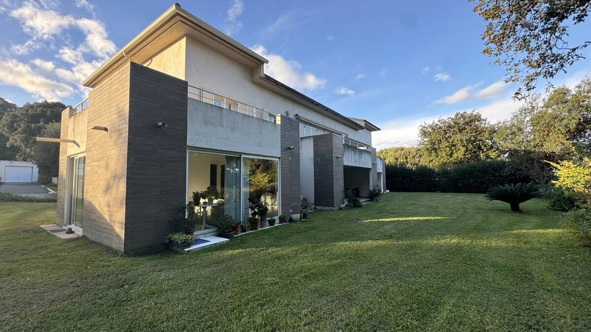 Appartement à SANTA-LUCIA-DI-MORIANI