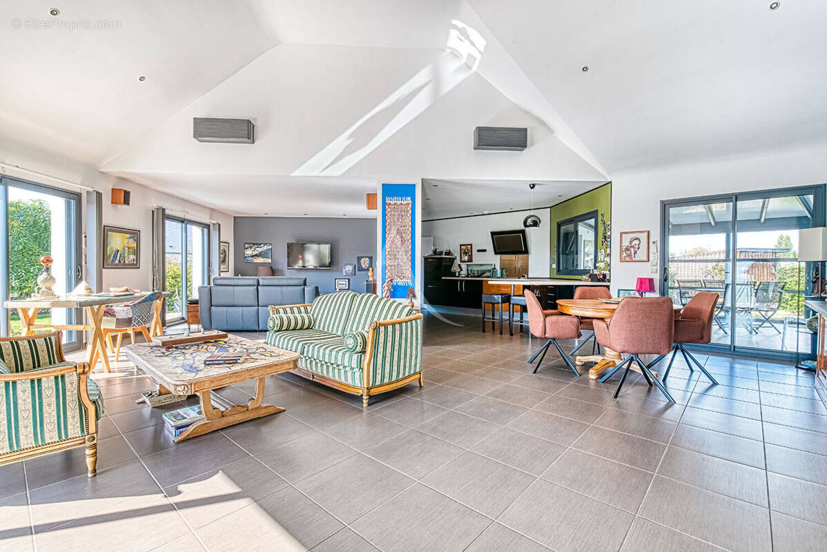 Maison à BEAUFORT-EN-VALLEE