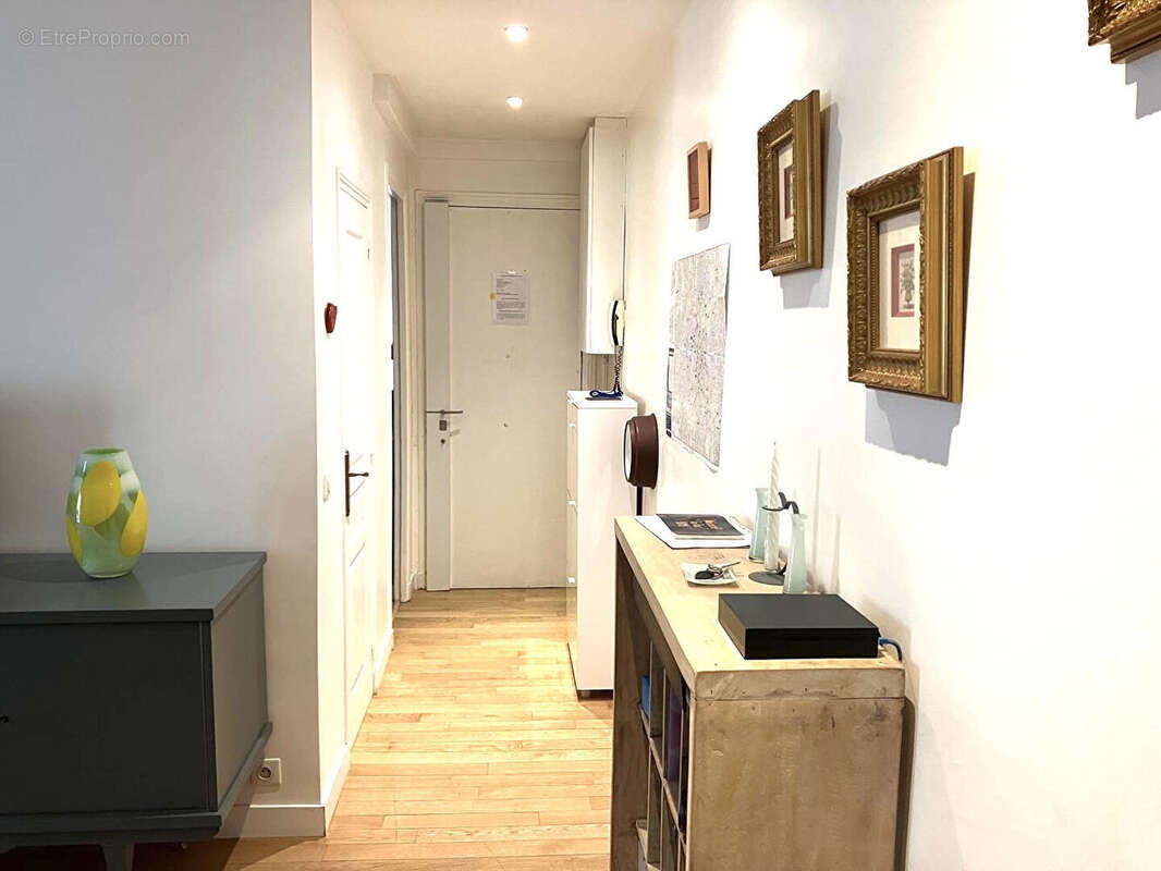 Appartement à PARIS-18E