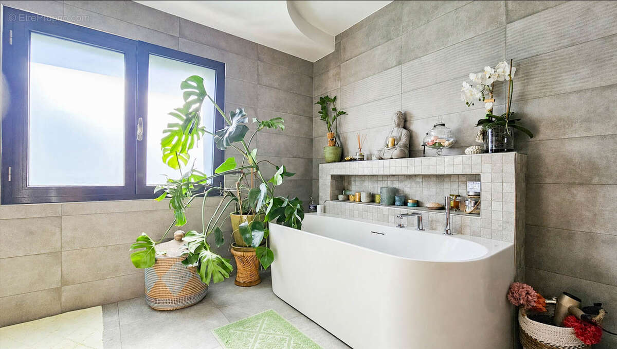 Thiais - maison contemporaine de 2017 - 160m² - sous-sol total - photo 13
