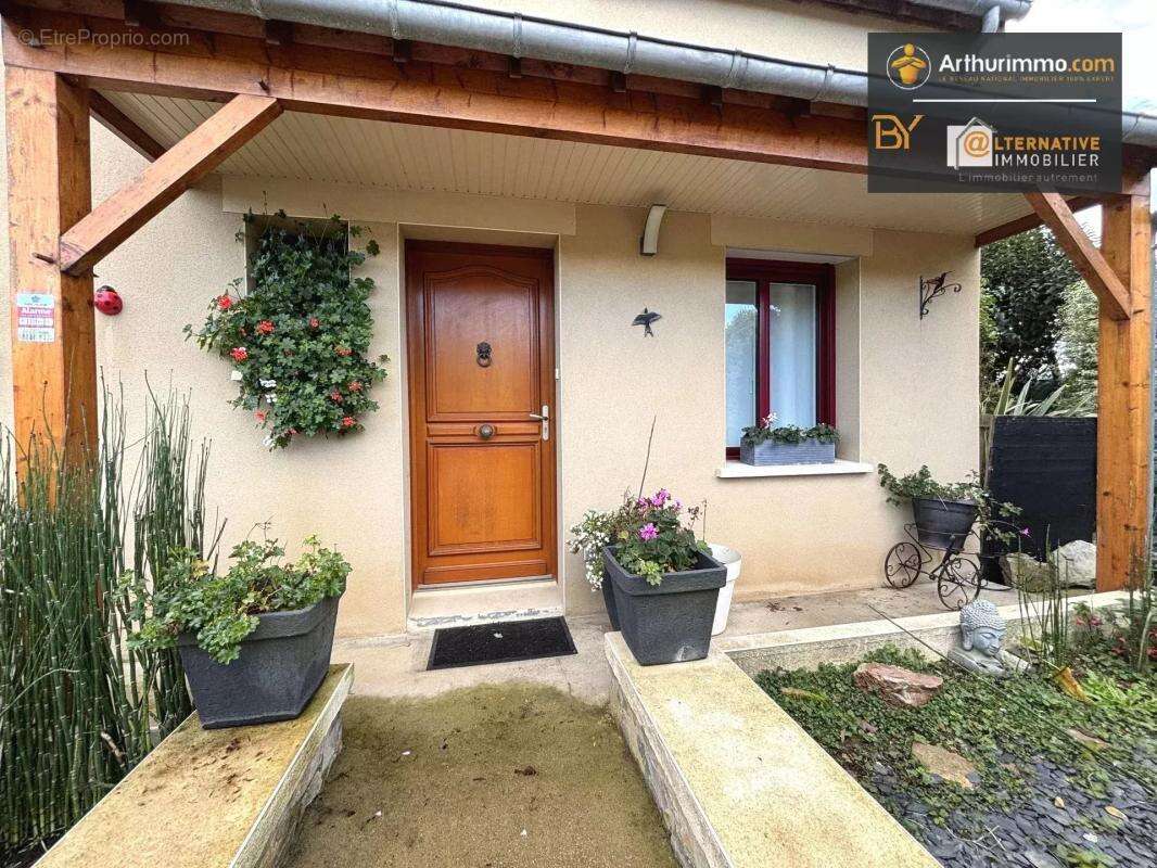 Maison à CHATILLON-EN-VENDELAIS