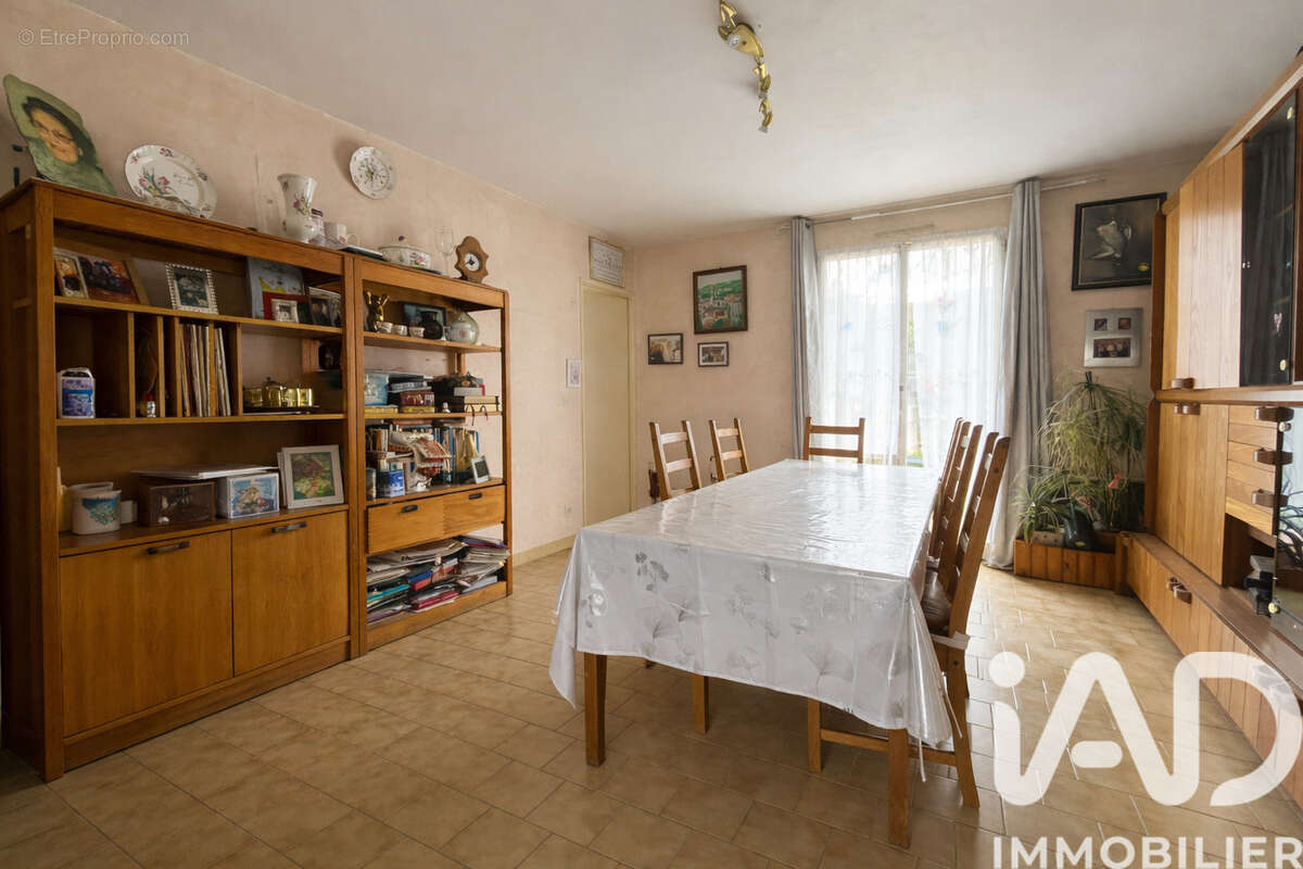 Photo 3 - Maison à ETAMPES-SUR-MARNE