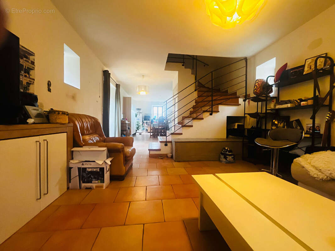 Maison à GOUDARGUES