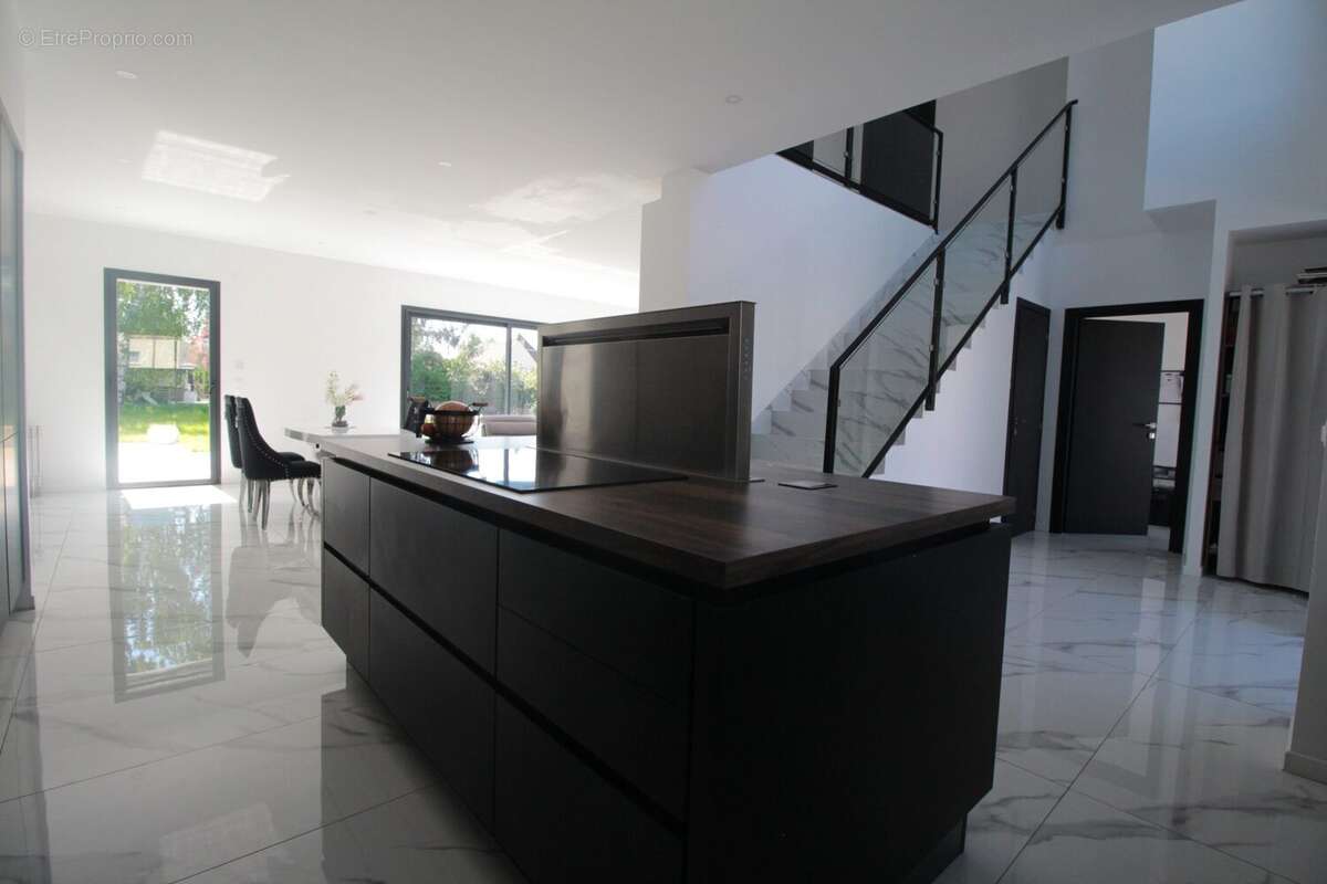 Maison à CHOISY-AU-BAC