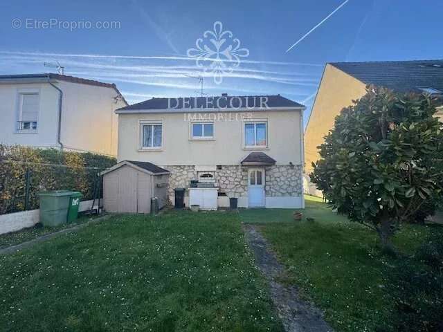 Maison à PARAY-VIEILLE-POSTE