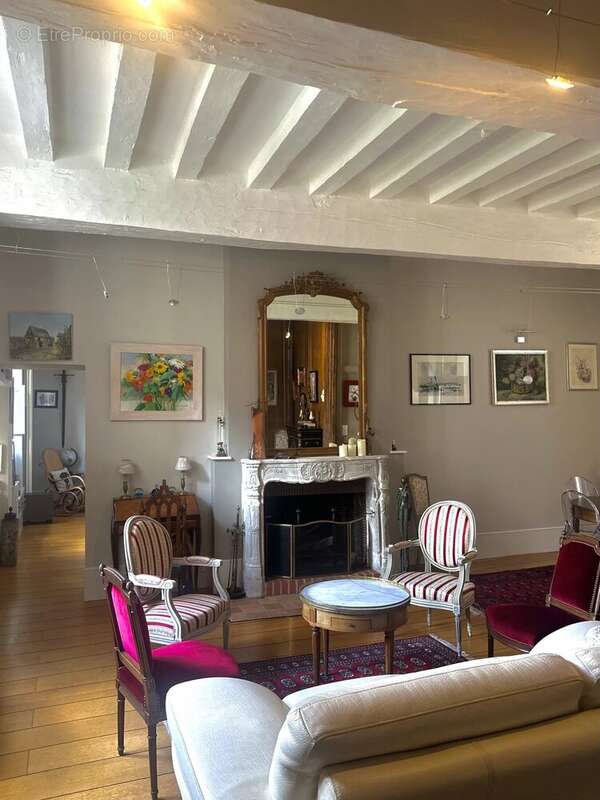 Maison de caractère - Vieux Laval - photo 9