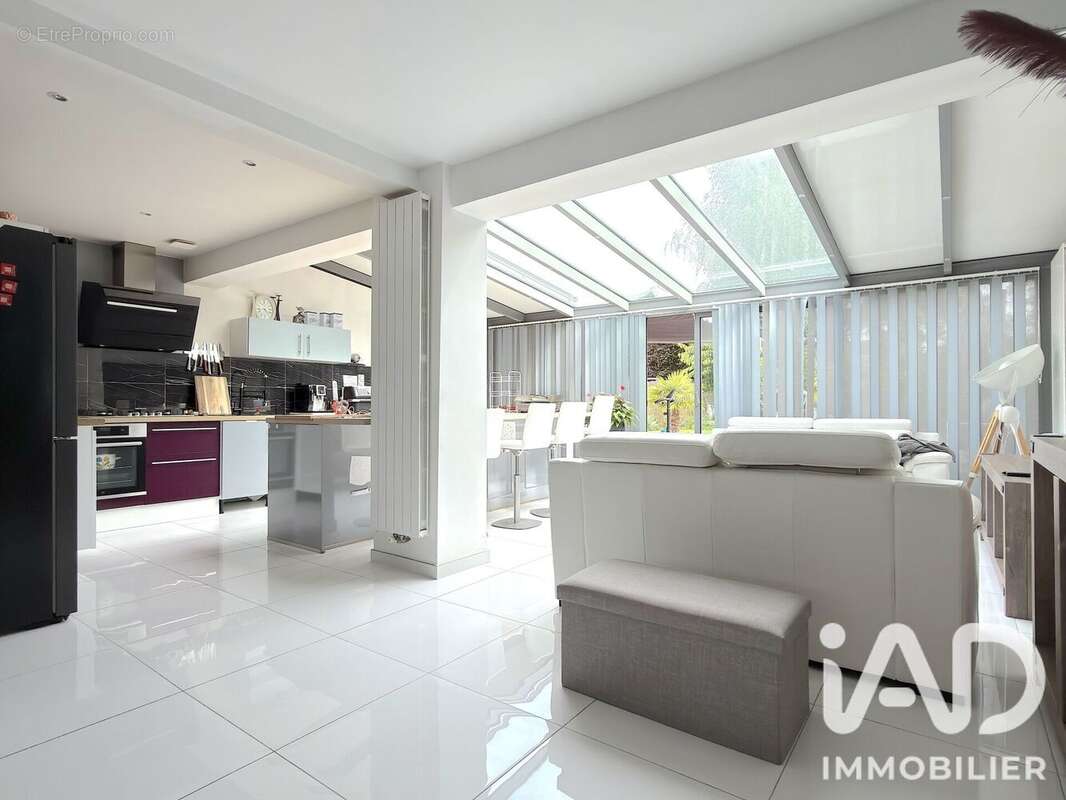 Maison 110 m² à Leers  - photo 3