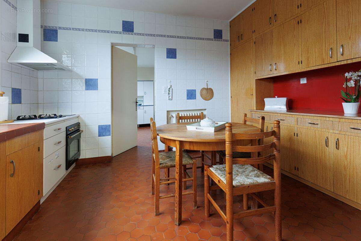 Maison d'architecte 6 chambres + appartement indépendant / Spa /Grand parc / Idéal Famille ou Investisseurs. Fort potentiel loca - photo 8