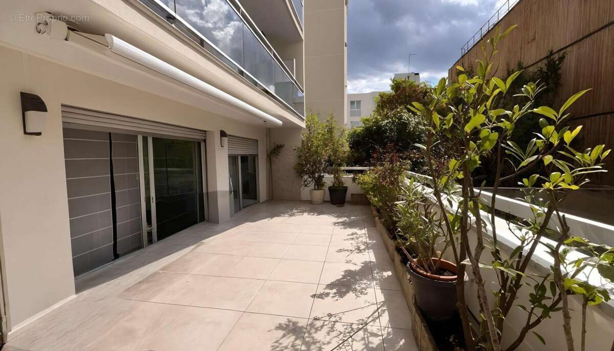 Appartement à PARIS-20E