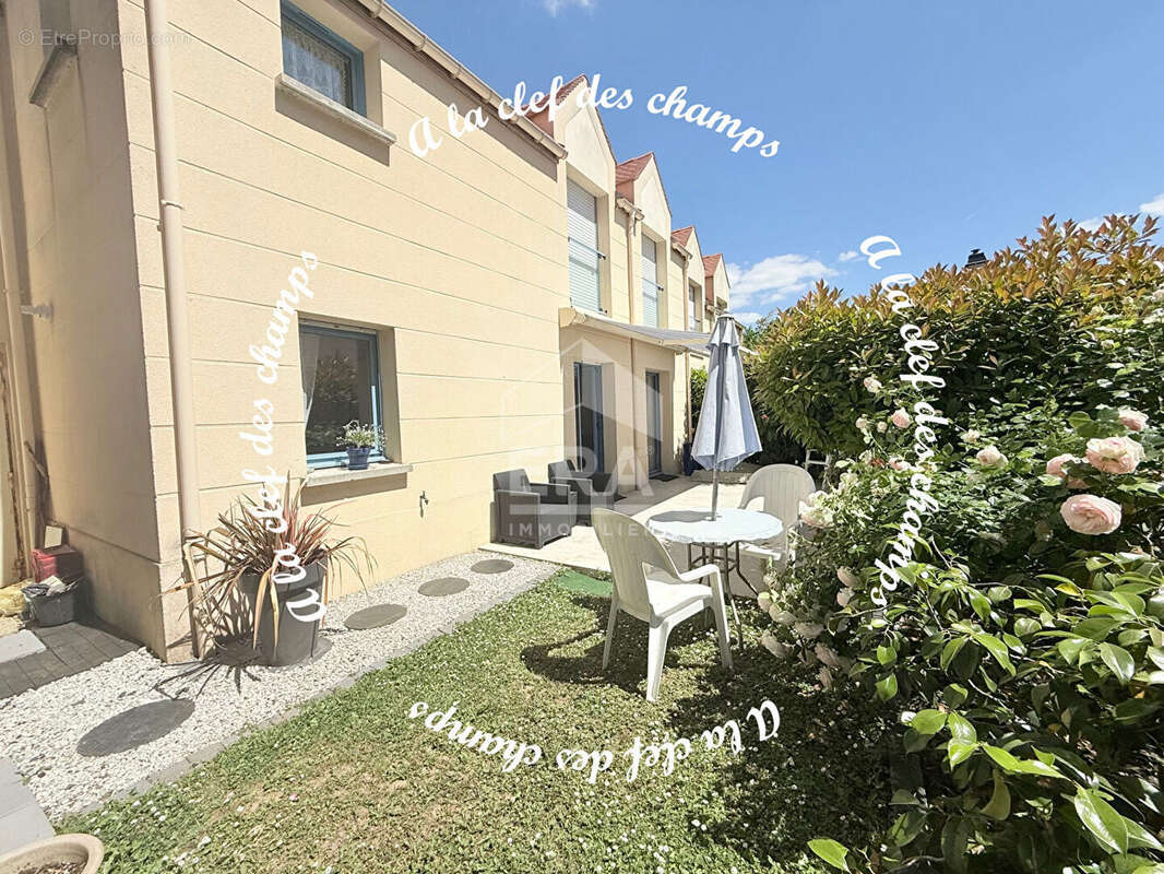 Appartement à SAINT-REMY-LES-CHEVREUSE