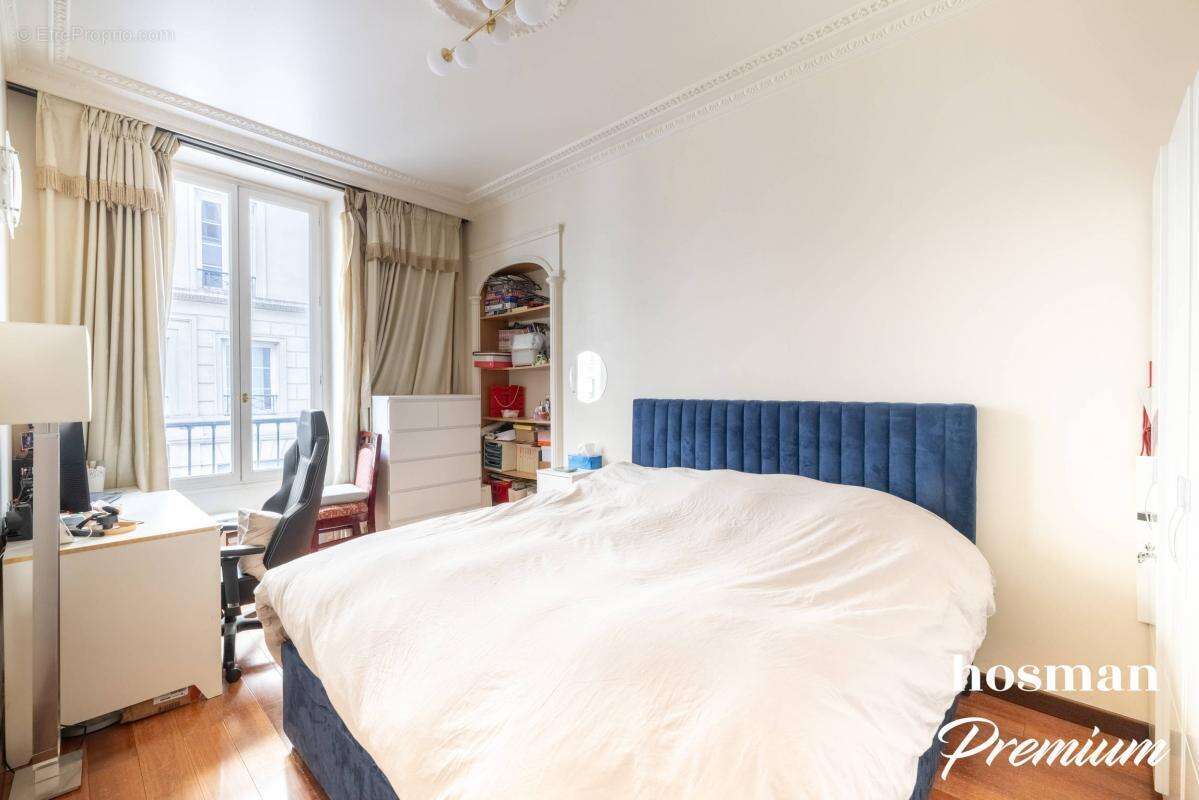 Appartement à PARIS-10E
