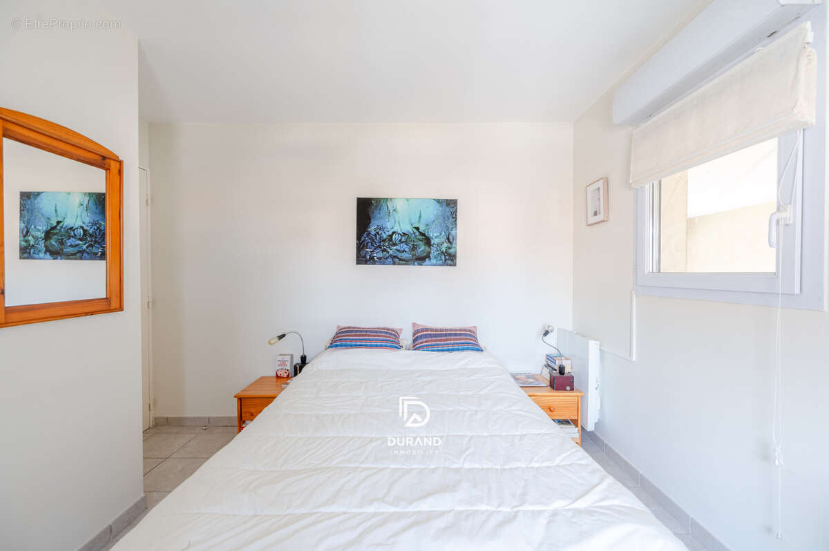 Appartement à MARSEILLE-2E