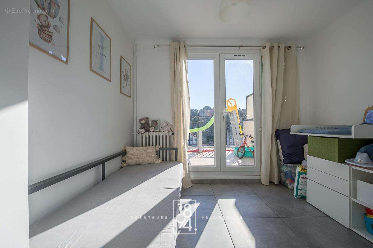 Appartement à SEPTEMES-LES-VALLONS